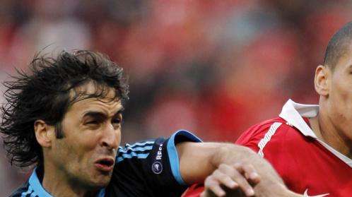 Man. United, Smalling e Young infortunati