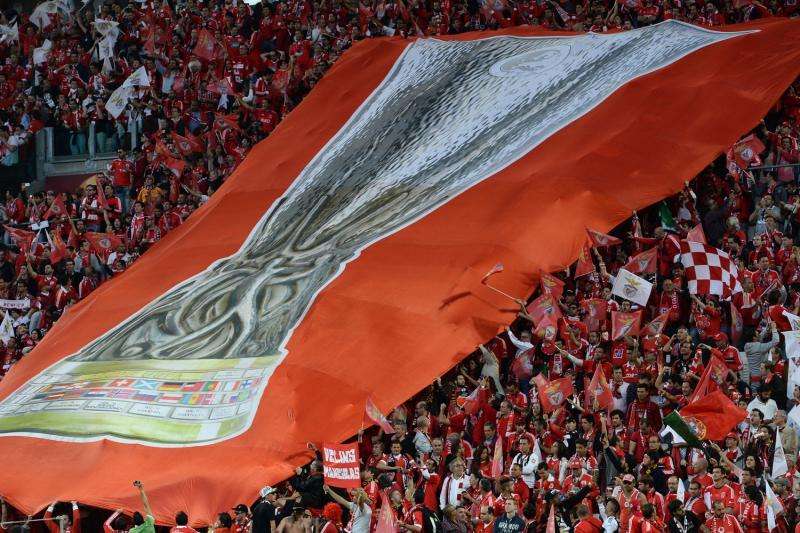 Benfica, fiducia rinnovata a Rui Vitoria