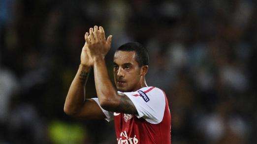 Arsenal, Walcott: "Aspetto segnali dal club per il rinnovo"
