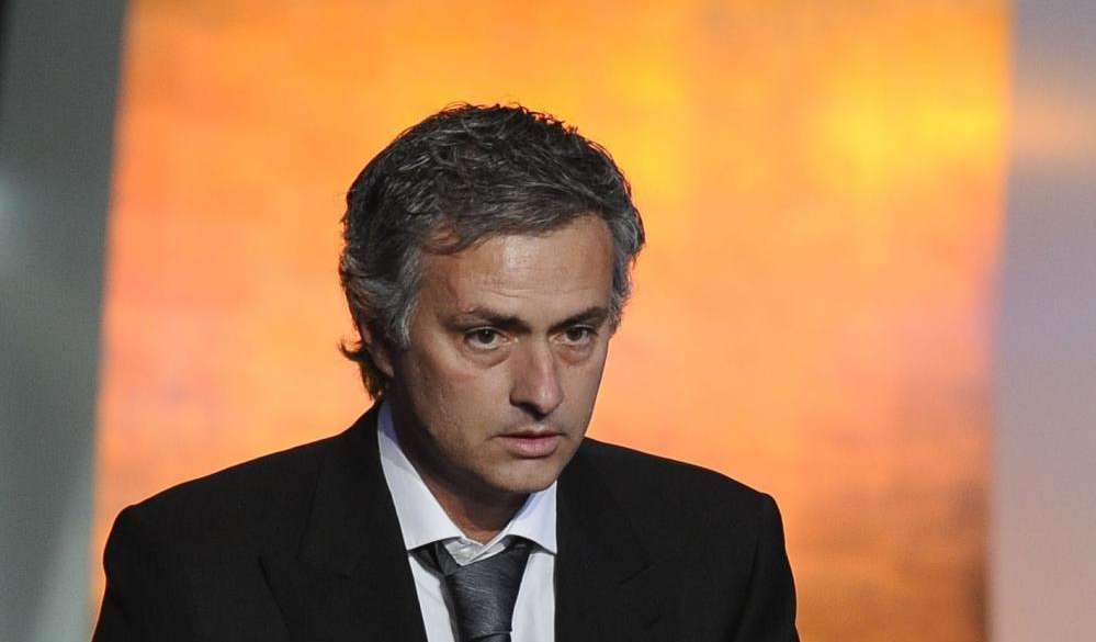 Real Madrid, Mou detta le condizioni