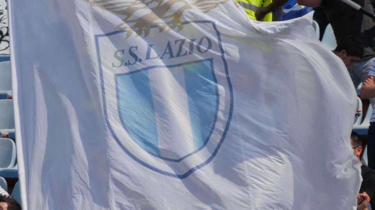 Cambia l'arbitro di Sporting-Lazio