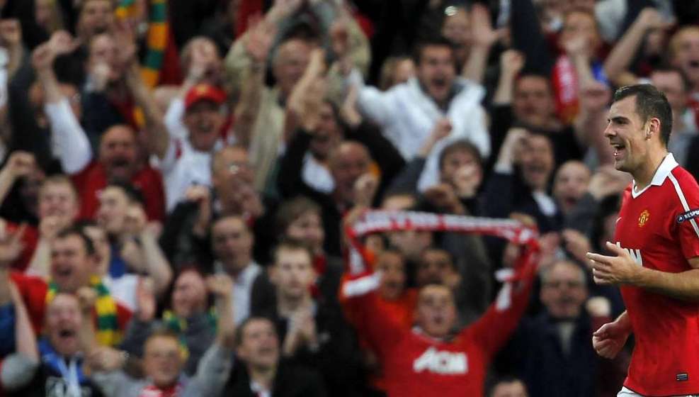 Lo United completa l'opera e vola a Wembley, Schalke annichilito