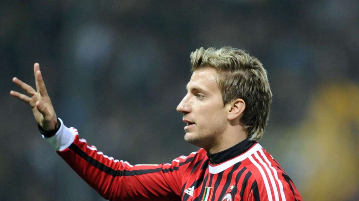 Milan, Maxi Lopez: ''Piano piano stiamo recuperando tutti''