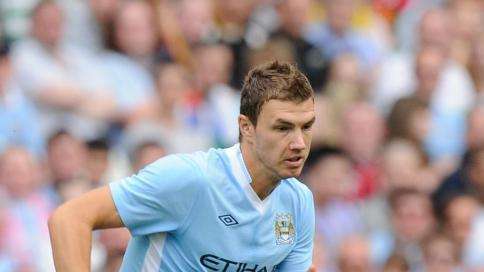 Man. City, Dzeko suona la carica: "Vinciamo!"