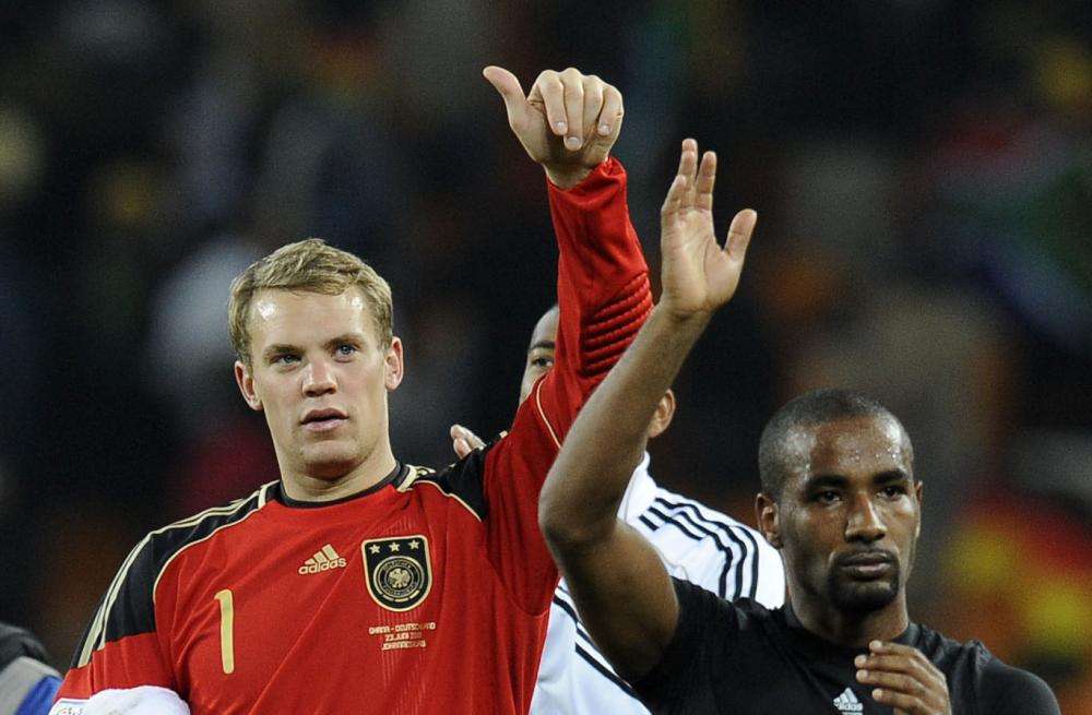 Schalke 04, Neuer vicino all'addio