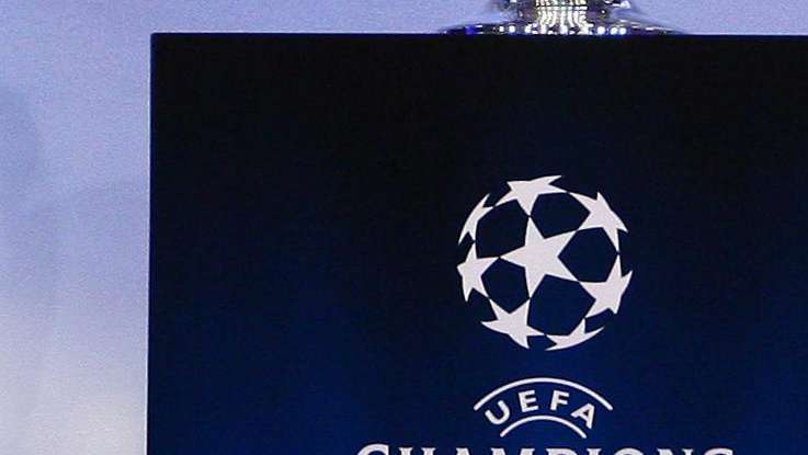 Schalke, naso fratturato per Metzelder: in dubbio per l'Inter