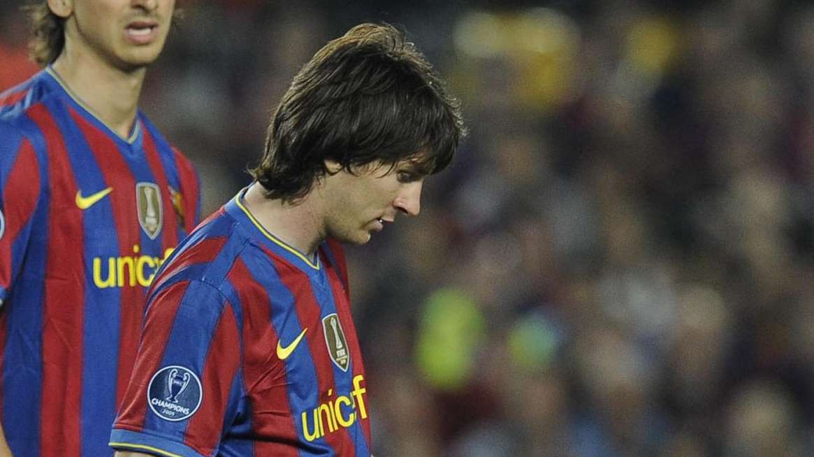 Barcellona, Messi prova a convincere Cesc