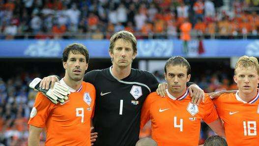 Manchester United, Van der Sar si ritirerà a fine stagione