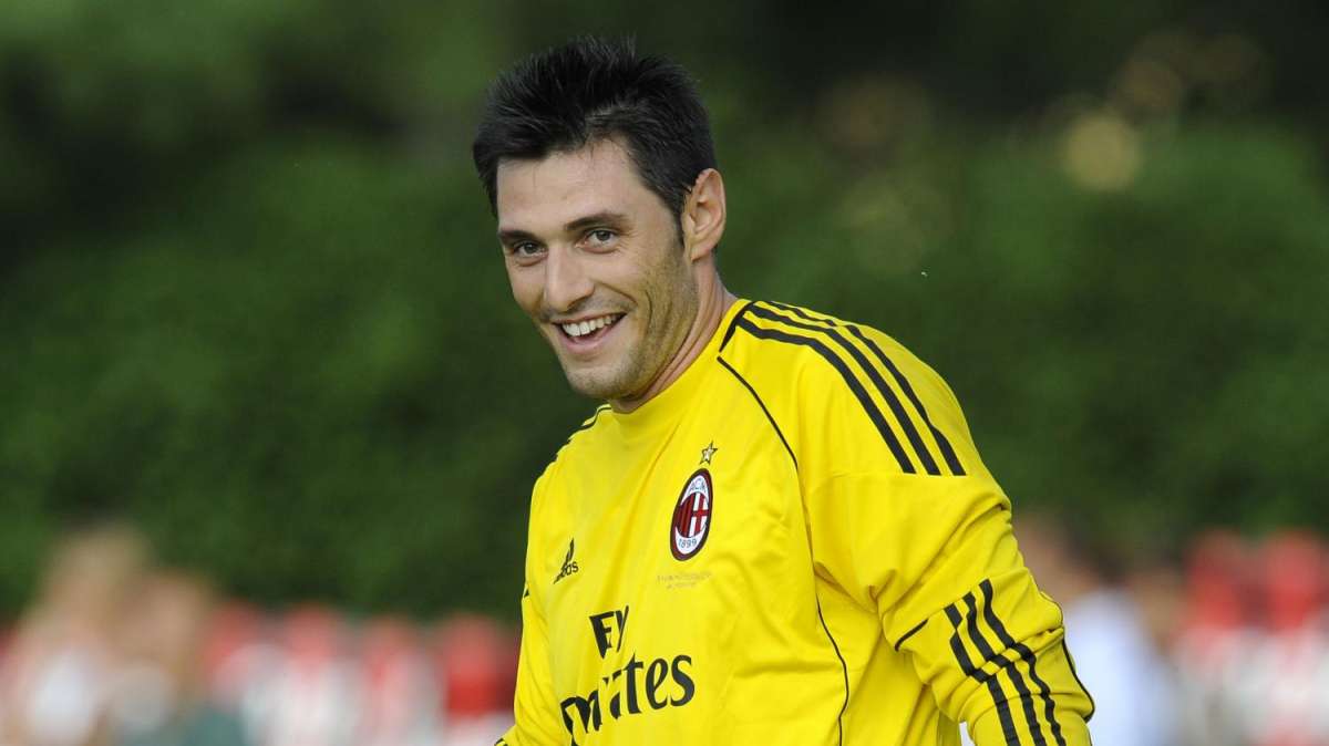 Milan, Amelia prolunga