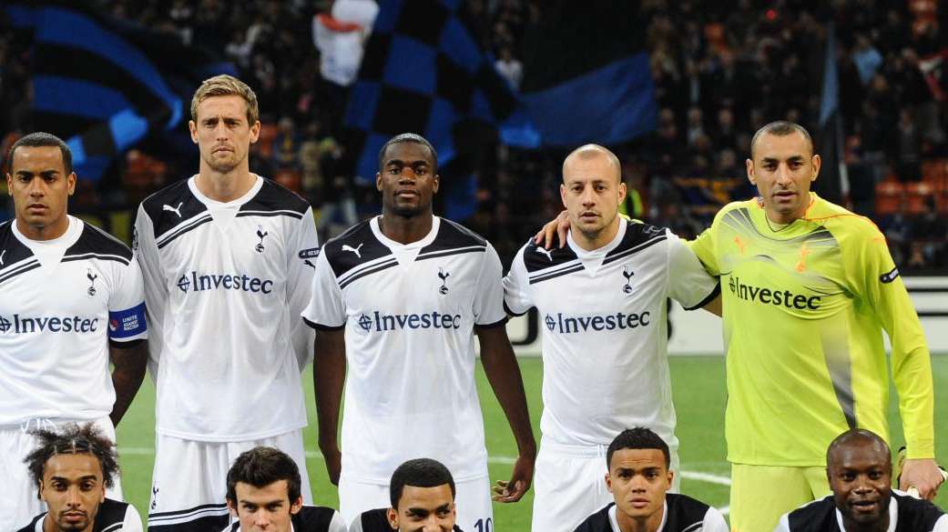 Tottenham, Hutton nel mirino di un'italiana