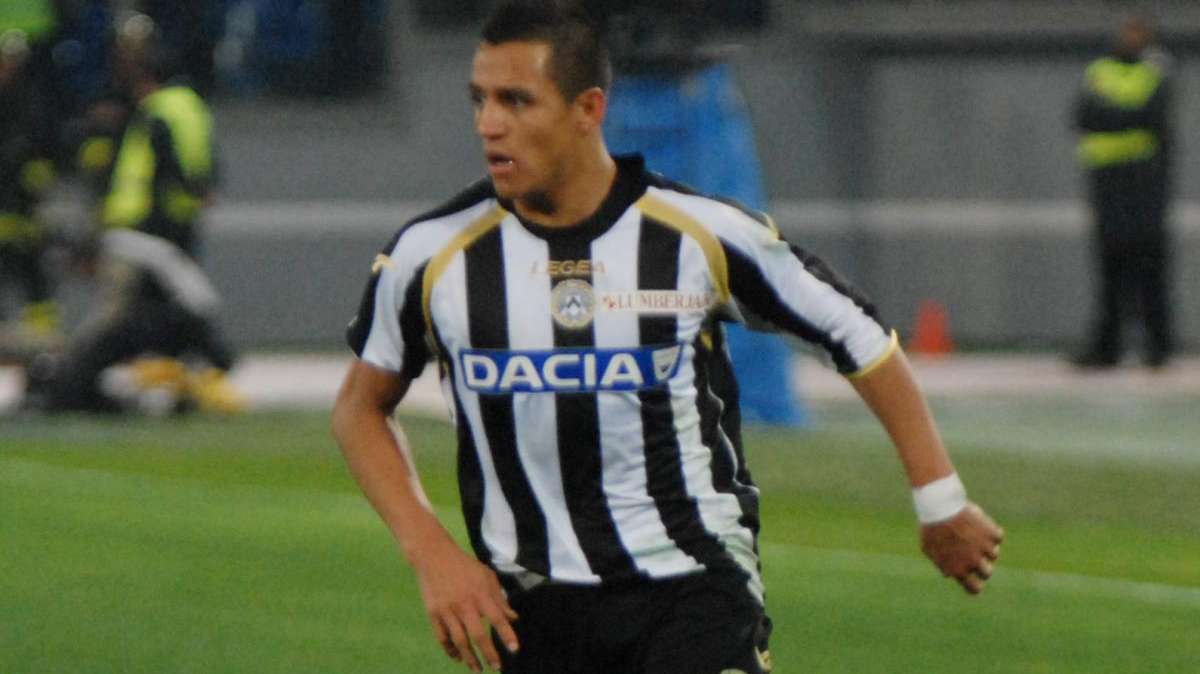 Napoli, contatto con l'Udinese per Sanchez