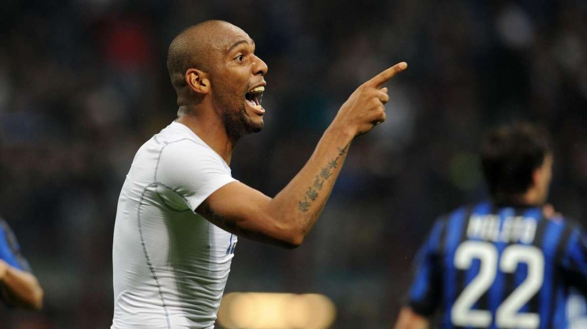 Man. City, calvario Maicon: ecco un'altra operazione