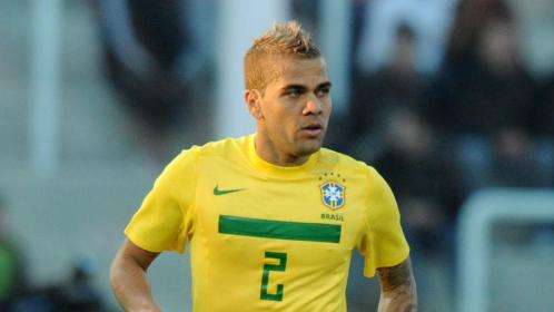 Barcellona, Dani Alves: "Dobbiamo chiudere i conti in casa"