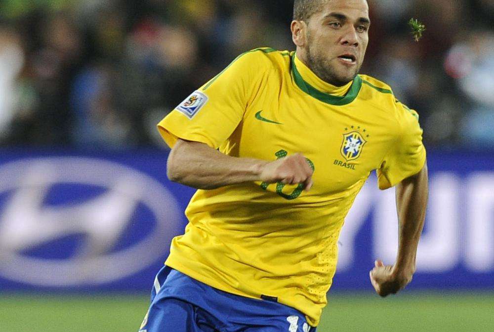 Barça, rinnovi bollenti: il canterano dice sì, e Daniel Alves...