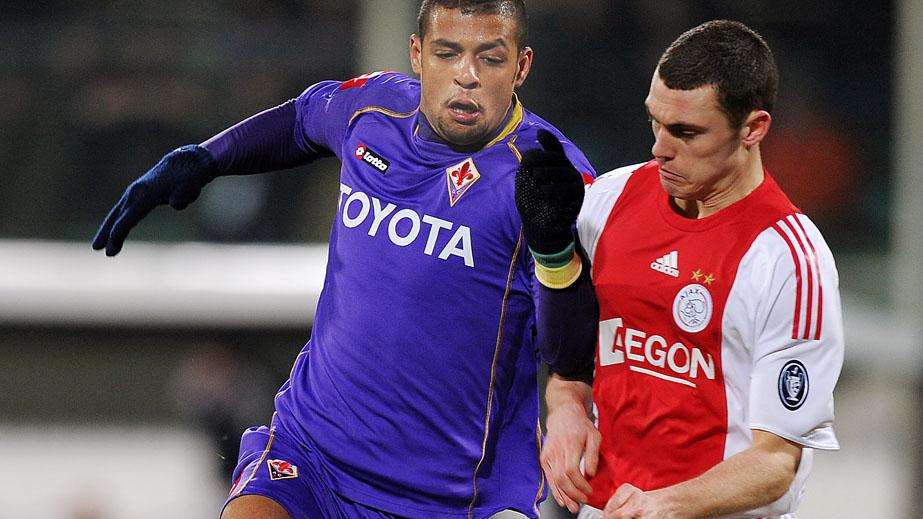 Arsenal, Wenger preoccupato per Vermaelen