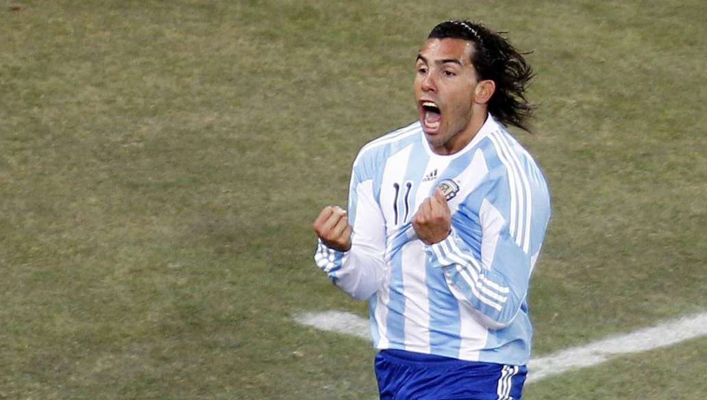 Ag. Tevez: "Potrebbe anche rimanere al City"