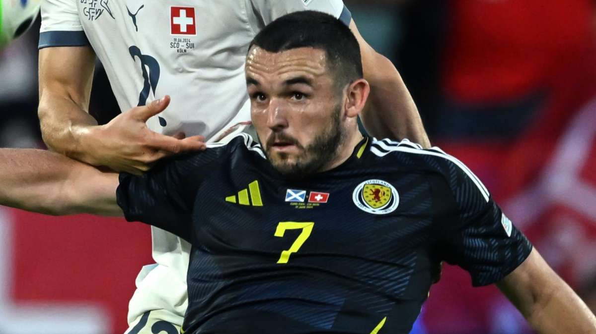 Aston Villa, McGinn: "Tutti i miei amici e la mia famiglia tifano Celtic, ma dopo Natale avrò un lavoro da fare"