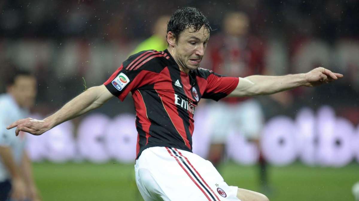 Milan, Van Bommel lavora per guadagnarsi il rinnovo