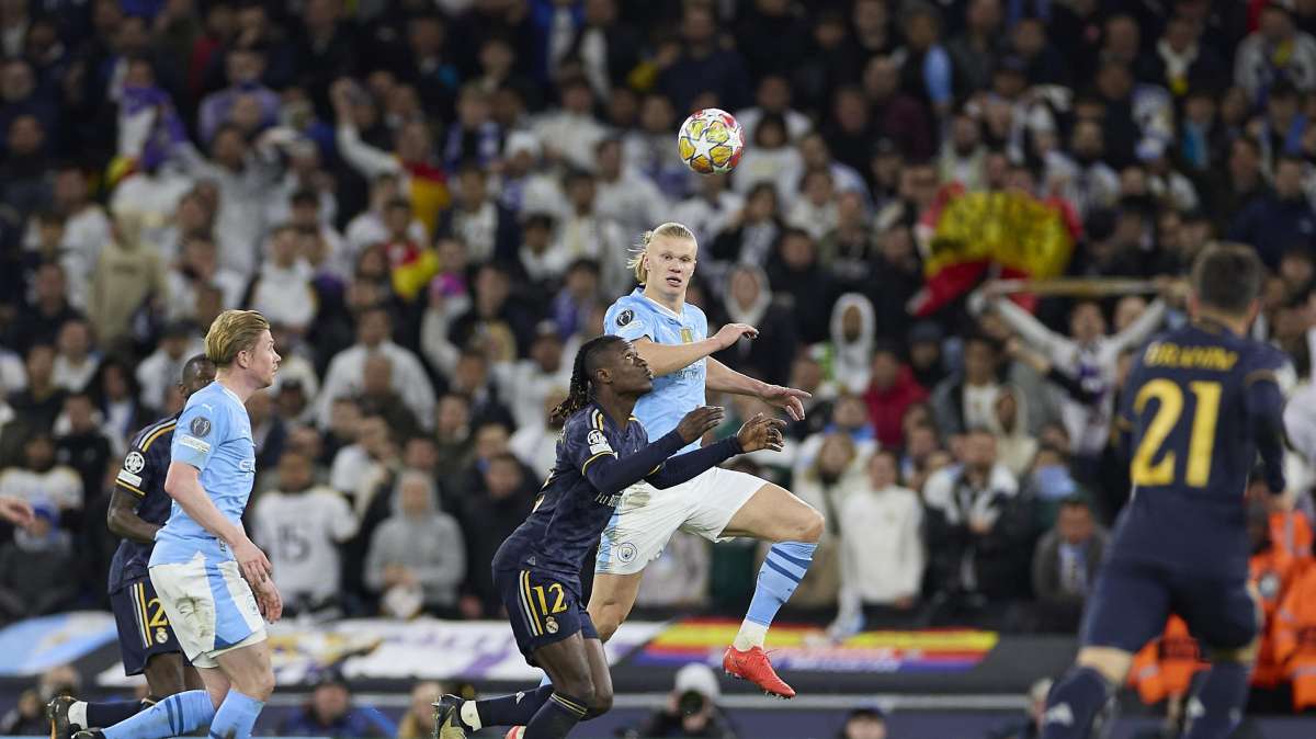 Gazzetta - "City e United aprono l’annata. Zirkzee sfida il re Haaland"