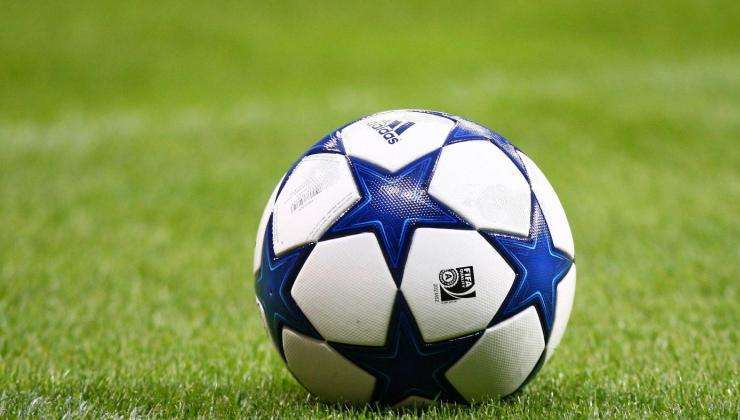 Valencia, l'infortunio di Canales stoppa la partenza di Parejo