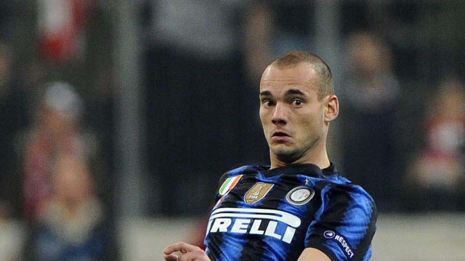 Man. United, maxi offerta per Sneijder