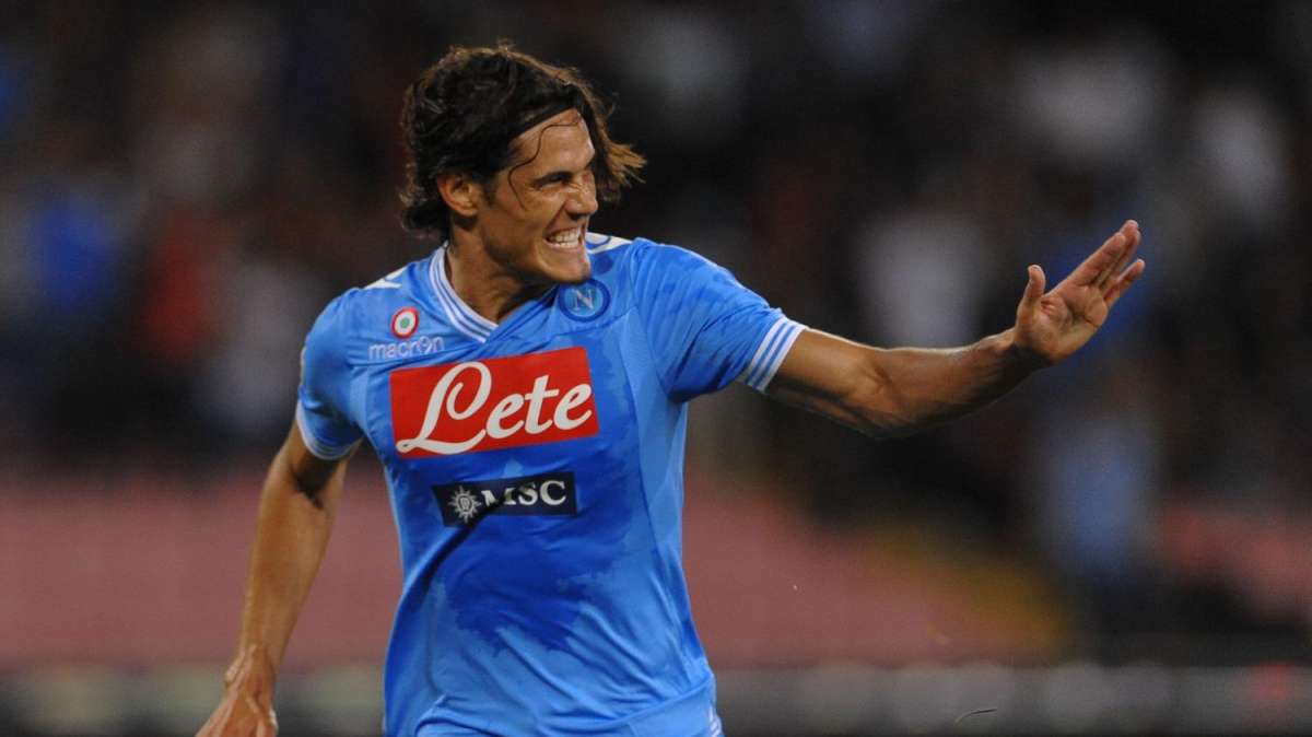 SuperCavani stende il Dnipro. Il Napoli vince pur soffrendo