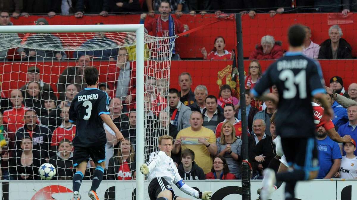 Top Jurado, flop Neuer e Raul, Manchester United-Schalke 04, le pagelle dei tedeschi