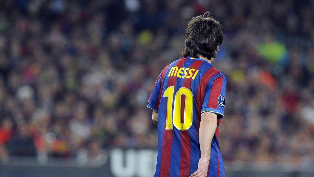 Barcellona, solo una contusione per Messi