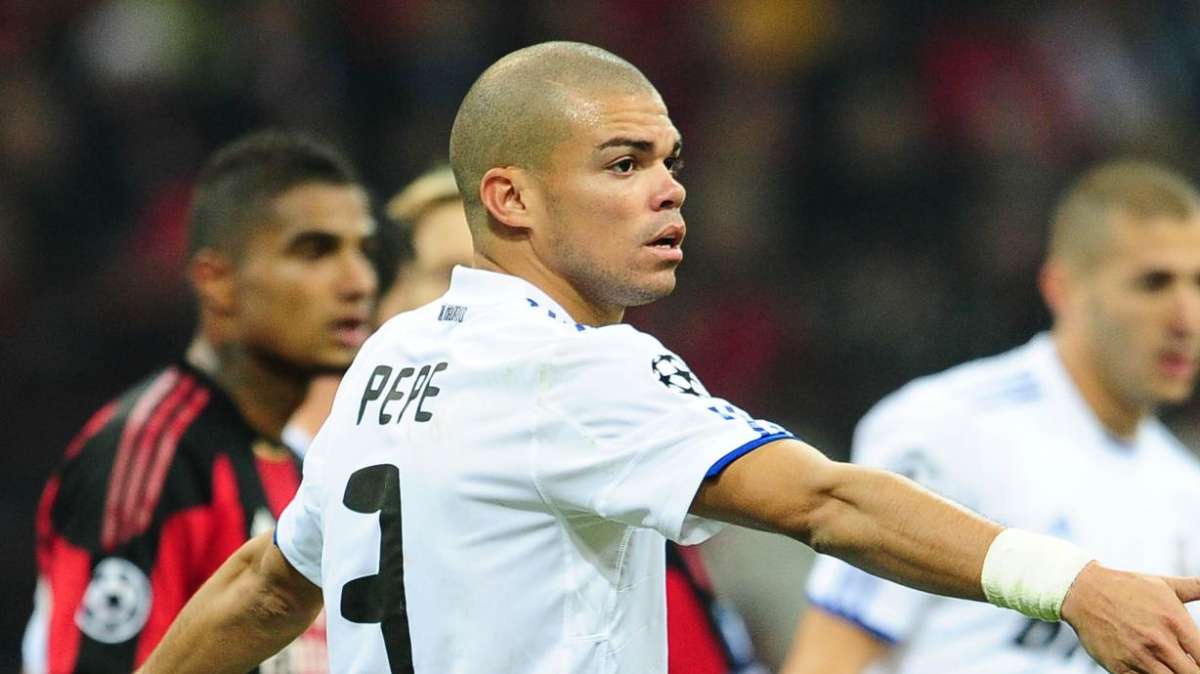 Real Madrid, Pepe cambia idea e rinnova