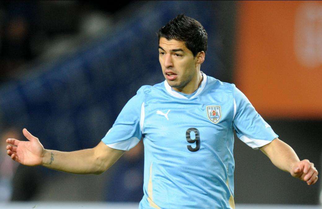 Liverpool, Rodgers si tiene Suarez: "Lo voglio qui"