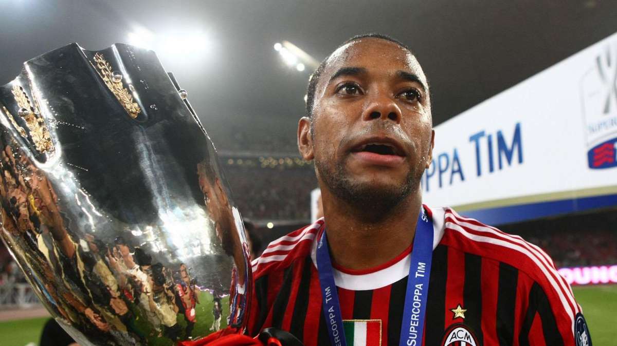 Milan, Robinho: "Non vedo l'ora di rientrare..."