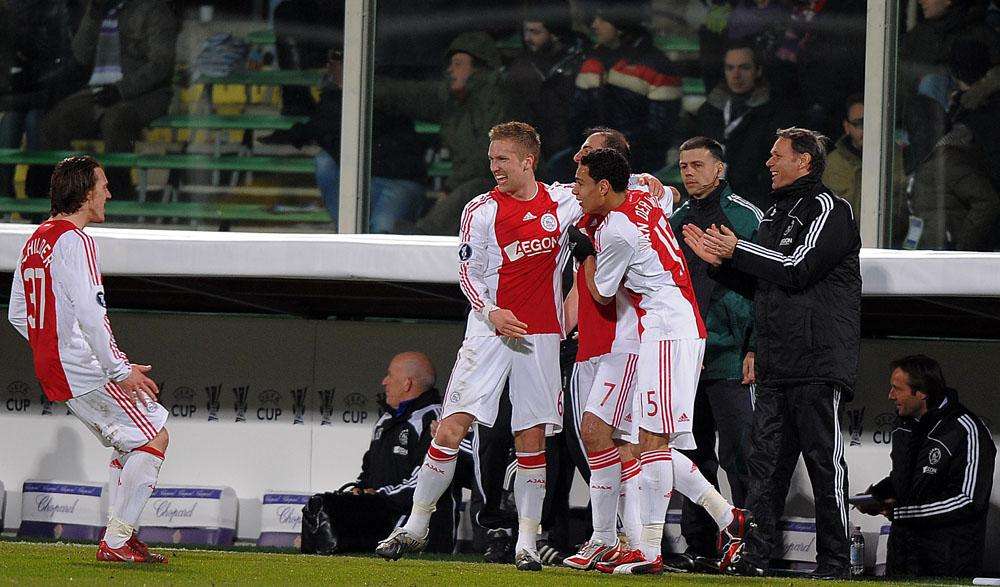 Ajax, Pasveer: "Serie di rigori folle ma abbiamo meritato il passaggio del turno"