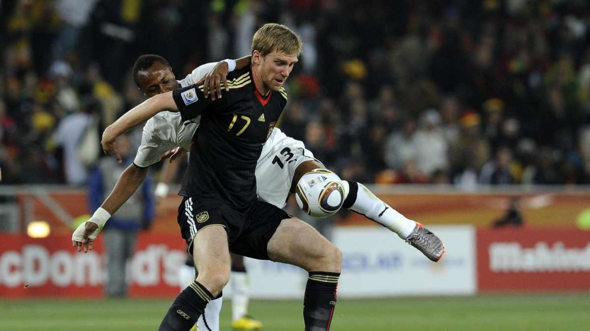 Arsenal, Mertesacker: "L'inserimento procede bene"