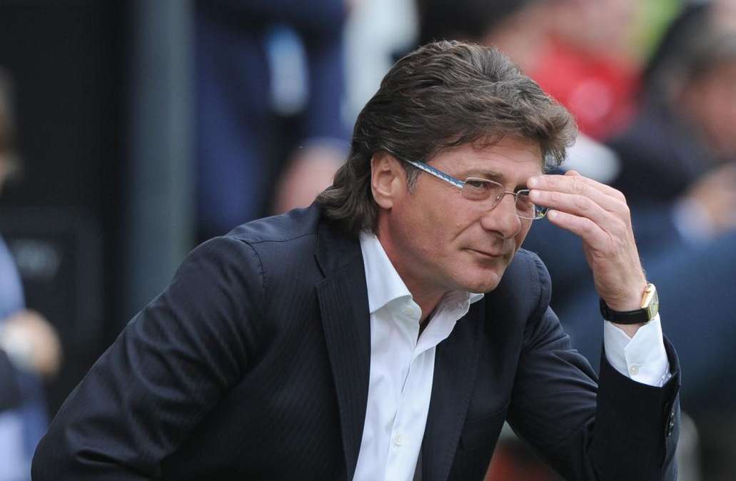 Napoli, Mazzarri lancia messaggi d'addio