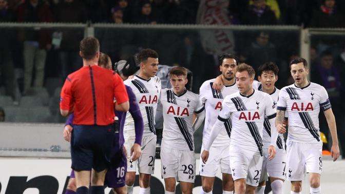 Premier League: il Tottenham batte Guardiola e accorcia la classifica, quattro squadre in tre punti. Pari United, vince il Chelsea