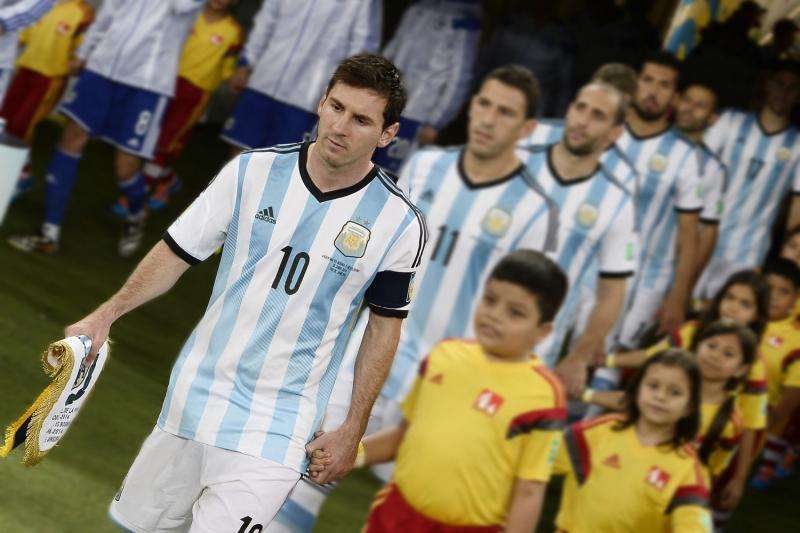 Passo indietro di Messi: "Non lascio la Nazionale" e viene convocato. Assente un big della A