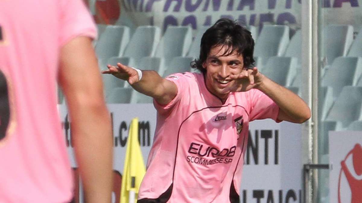 Napoli, a De Laurentiis piace Pastore: "È un vero genio"