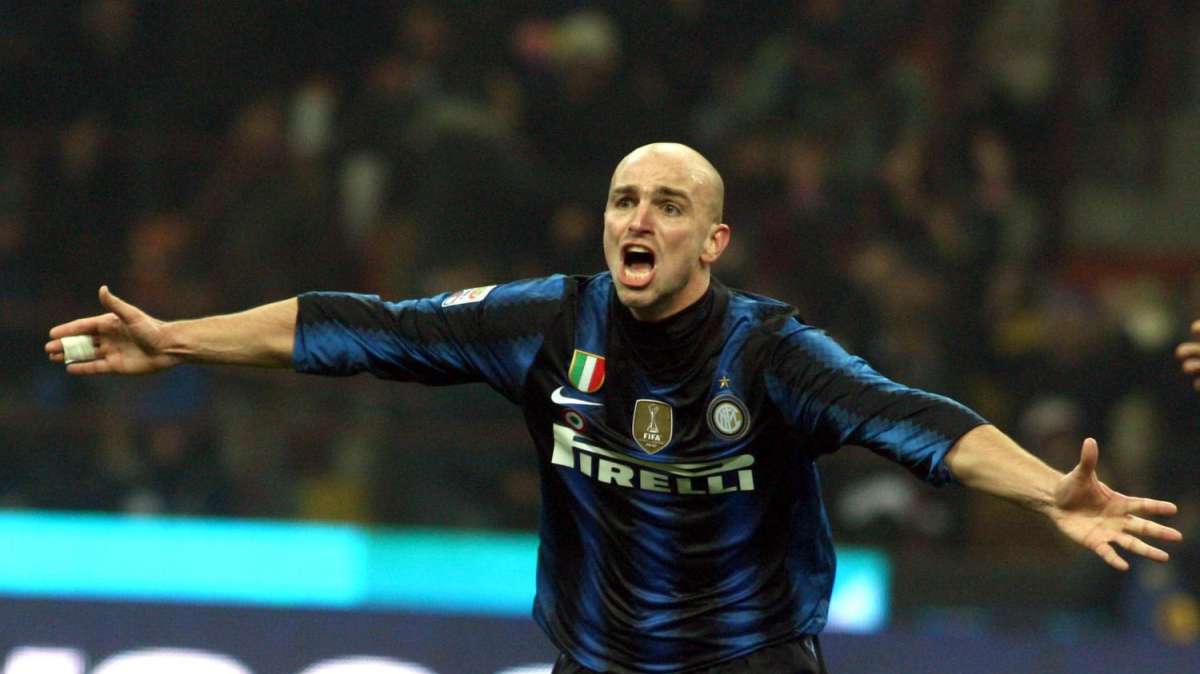 Inter, Cambiasso: "Rimonta, si può rimediare. Siamo con Leo"