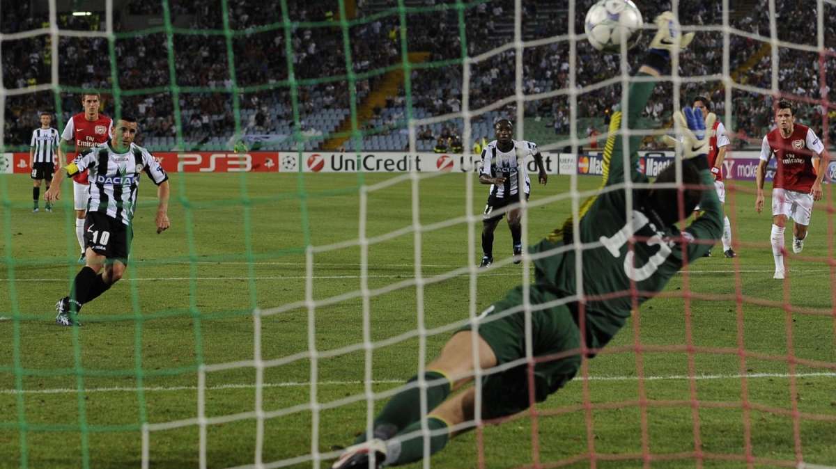 Top Szczesny, flop Ramsey. Udinese-Arsenal, le pagelle dei Gunners