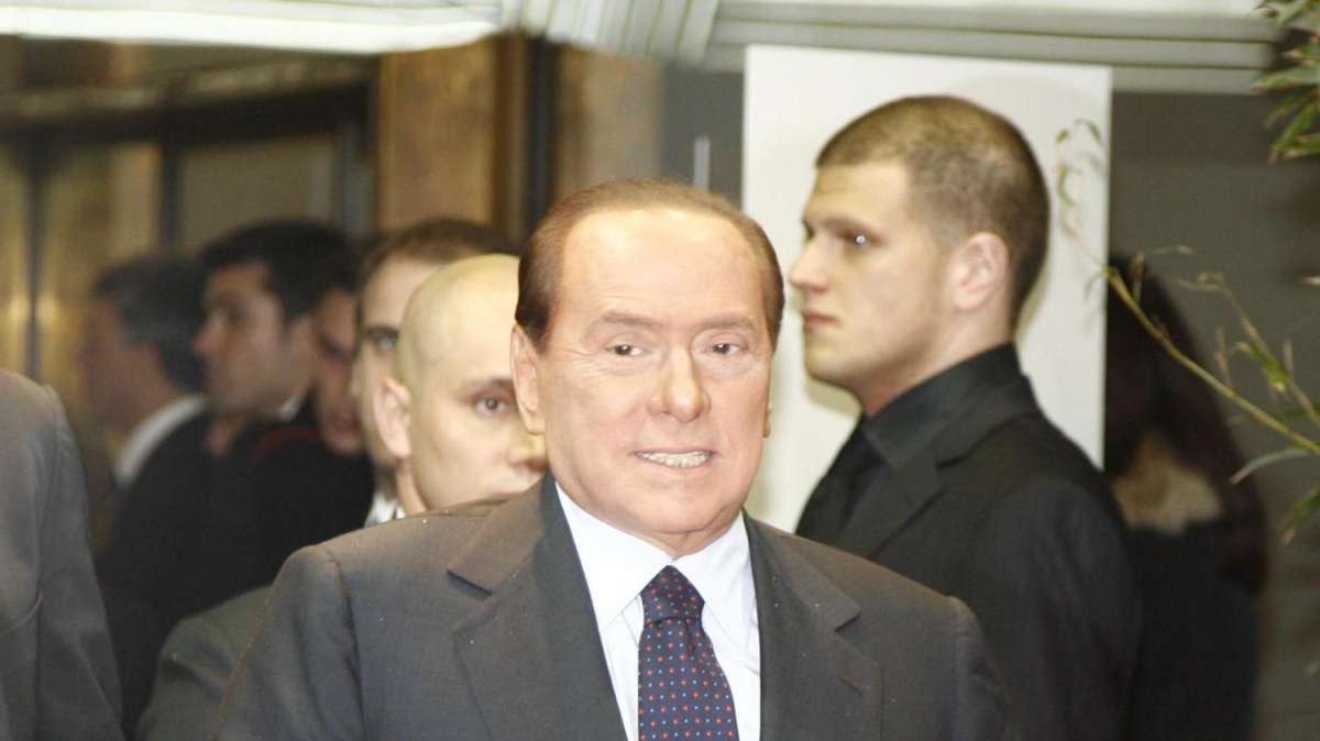 Milan, Berlusconi 45' con la squadra