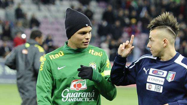 PSG, Thiago Silva torna a parlare del Barcellona