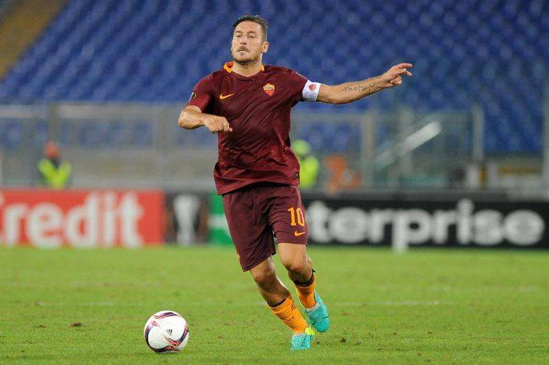 Roma: si ferma Totti