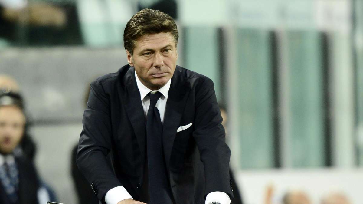 Napoli, Mazzarri dà fiducia: "Aronica sarà titolare"
