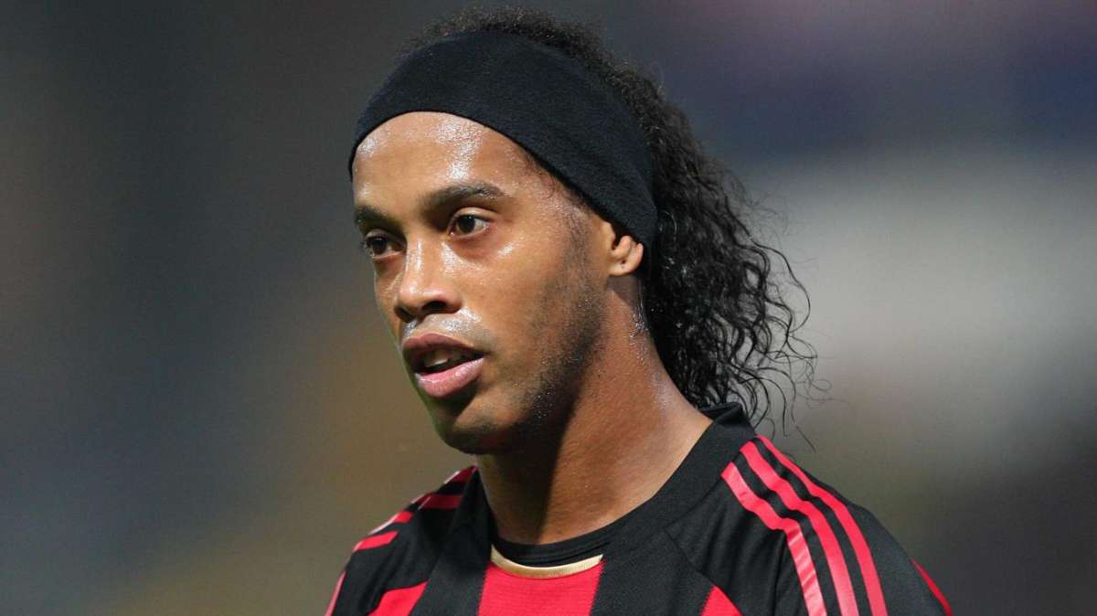 Milan, Ronaldinho: "A gennaio non mi muovo"