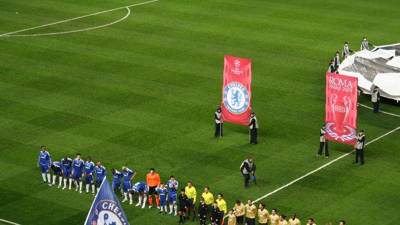 Chelsea, non basta Piazon. Brasile piegato