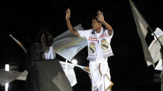 Real, Varane pronto al rinnovo