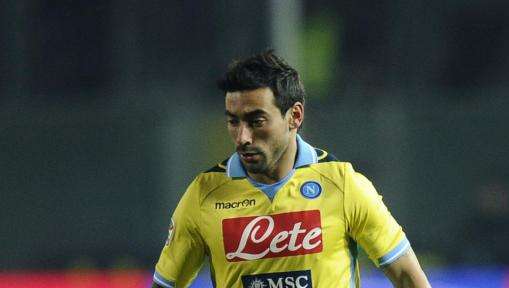 Napoli, un mese di stop per Lavezzi