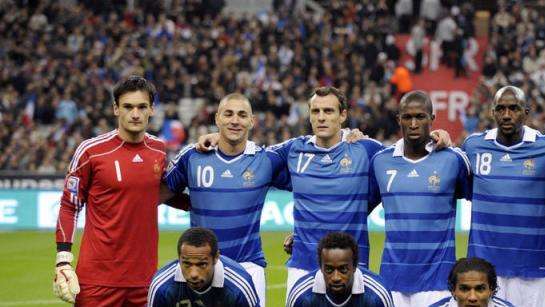 Chelsea, Malouda: "I più esperti guidino la squadra"