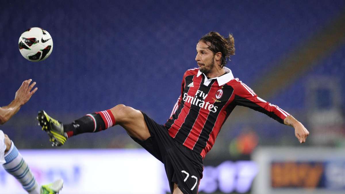 Milan, Antonini out 15 giorni: salta il Malaga