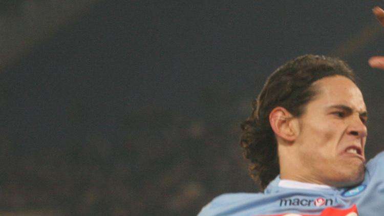 Napoli, Mancini vuole Cavani al City
